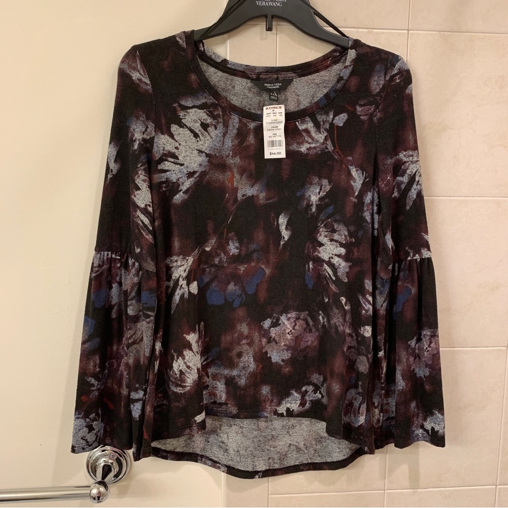 3/$20 Vera Wang knit top - Picture 3 of 7